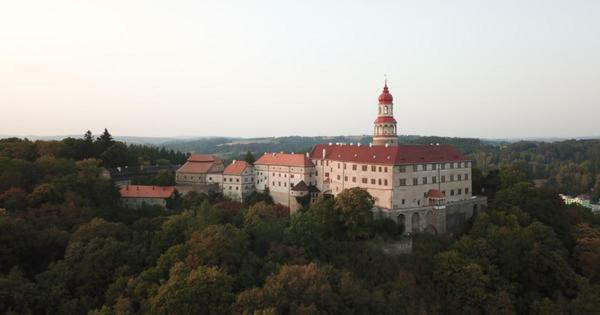 Hotel Certovka Peklo à Náchod Extérieur photo