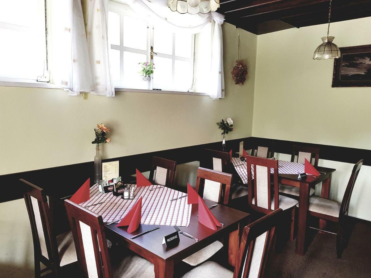 Hotel Certovka Peklo à Náchod Extérieur photo
