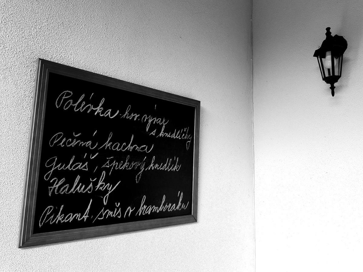 Hotel Certovka Peklo à Náchod Extérieur photo